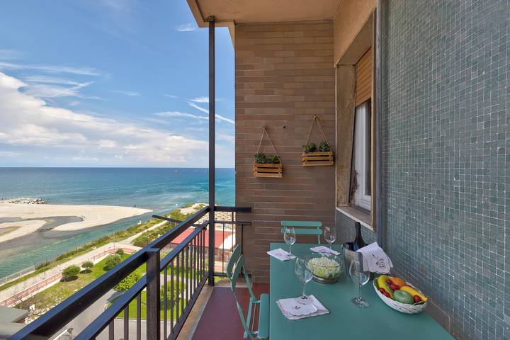Ferienwohnung für 4 Personen, mit Balkon in Riviera di Ponente