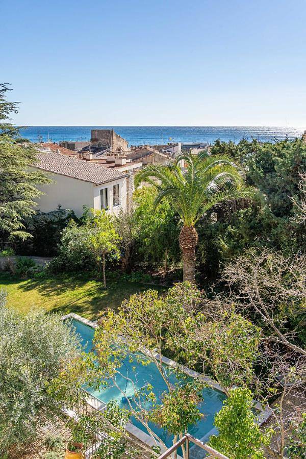 Ferienwohnung für 6 Personen, mit Garten und Ausblick sowie Pool in Cassis - 2