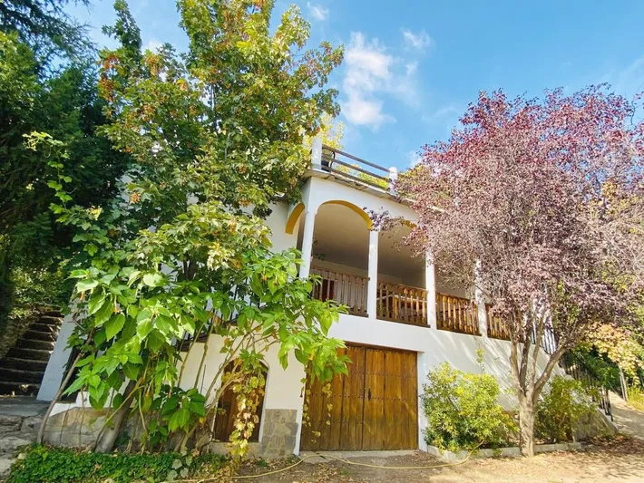 Casa rural para 2 personas, con jardín y piscina además de jacuzzi y sauna, Familias con niños - 1