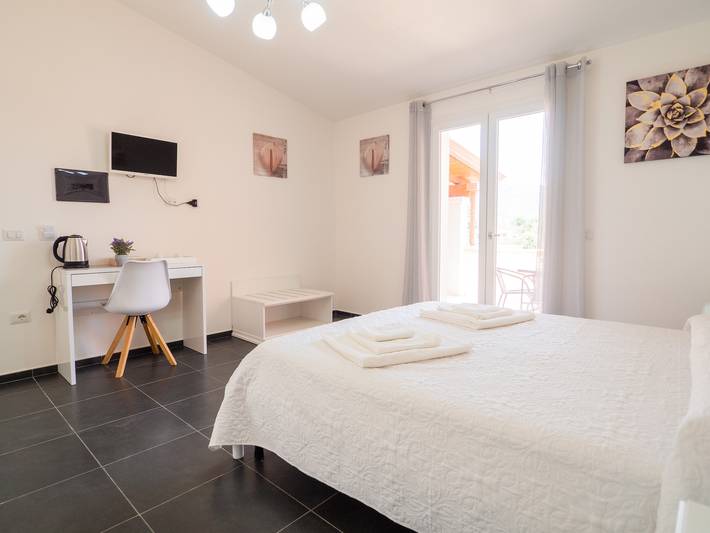 BnB für 10 Personen, mit Terrasse und Ausblick auf Sardinien - 4