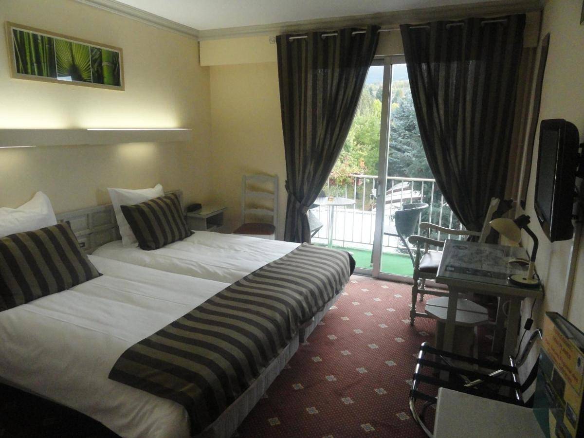 Standard Double Room in Saillagouse, Parc naturel régional des Pyrénées catalanes