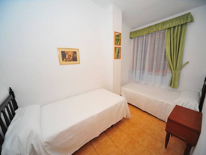 Casa de huéspedes para 8 personas, con piscina y jardín en Benicasim - 4