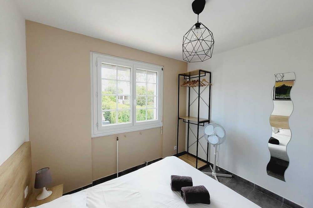 Grande maison familiale avec piscine in Villeneuve-lès-Béziers, Côte d'Améthyste