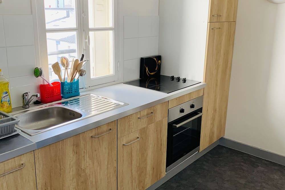 Appartement entier, Studio rénové proche Paris in Montreuil, Seine-Saint-Denis