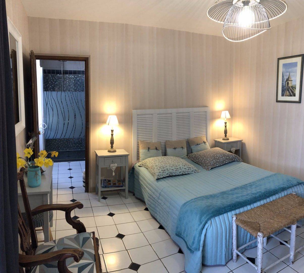 Chambres d'hôtes La Coline de Dijon - Chambre Effet Papillons in Asnières-lès-Dijon, Région de Dijon