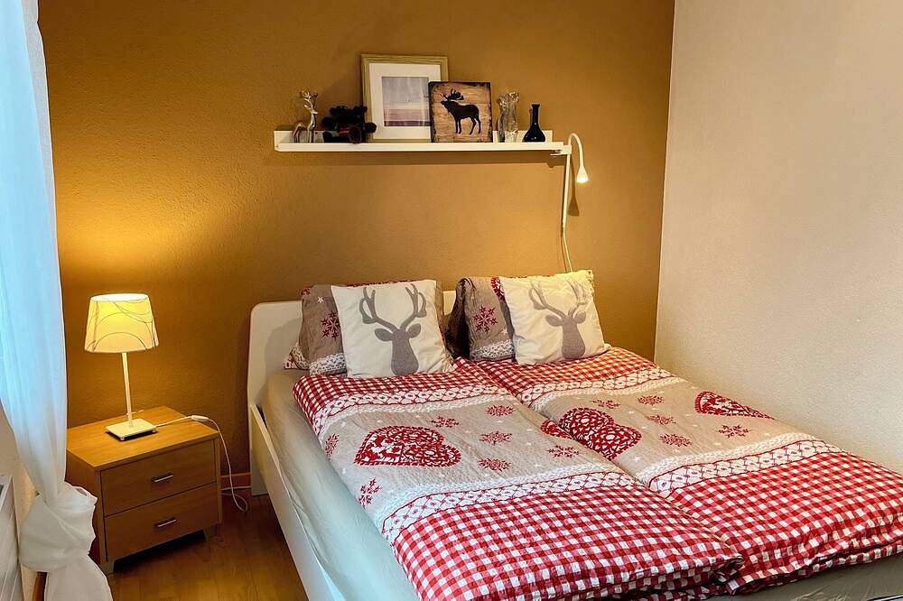 Ganze Wohnung, Cozy apartment at the gate to the Bernese Oberland, sunny and quiet in Steffisburg, Thunersee