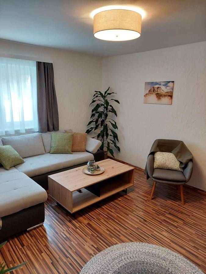 Ferienwohnung für 7 Personen, mit Ausblick und Terrasse - 1
