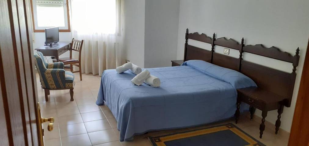 Gîte pour 2 personnes, avec vue ainsi que jardin et terrasse à Entrimo - 3