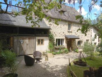Chambre d’hôte pour 2 personnes, avec jardin et vue à La Bastide-l'Évêque