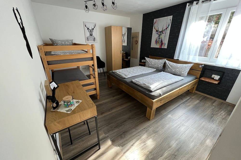 Room 1 - Guesthouse Luna in Europa-Park, Rust