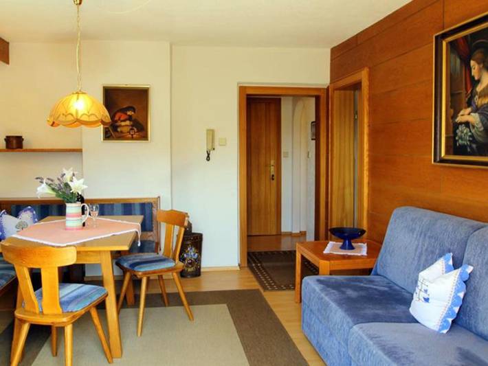 Ganze Ferienwohnung, Haus Kneissl - Apartment 4 in Seefeld in Tirol, Innsbruck Land