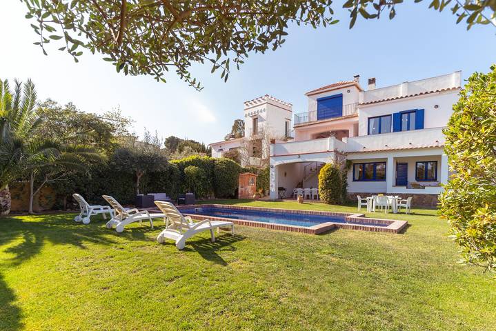 Chalet para 8 personas, con jardín y terraza en Alt Empordà - 2