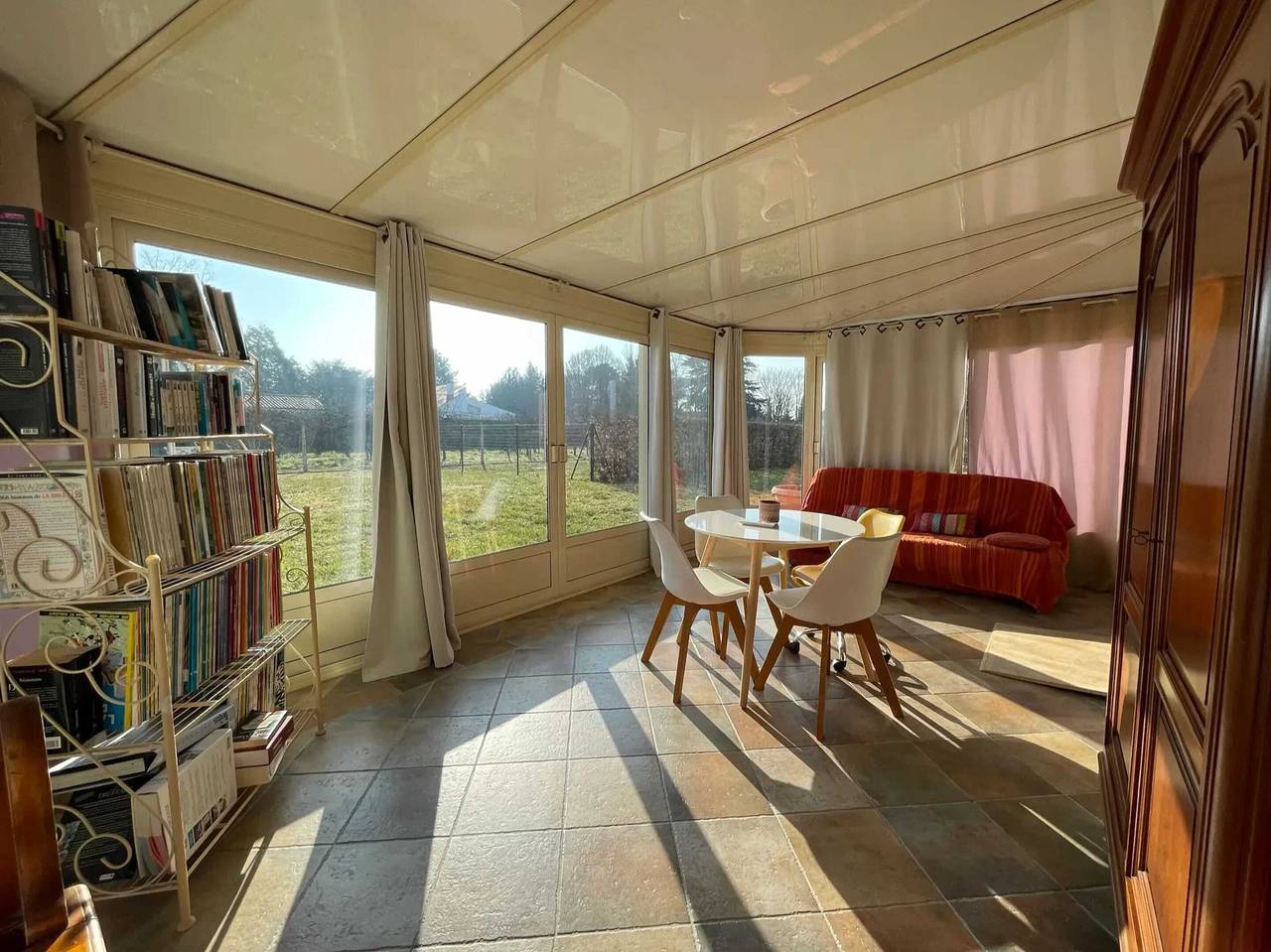 Maison accueillante à Gémozac - 100 m² avec jardin fertile. in Gémozac, Région de Saintes