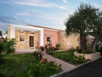 Bungalow für 4 Personen in Moraitika, Korfu, Bild 1