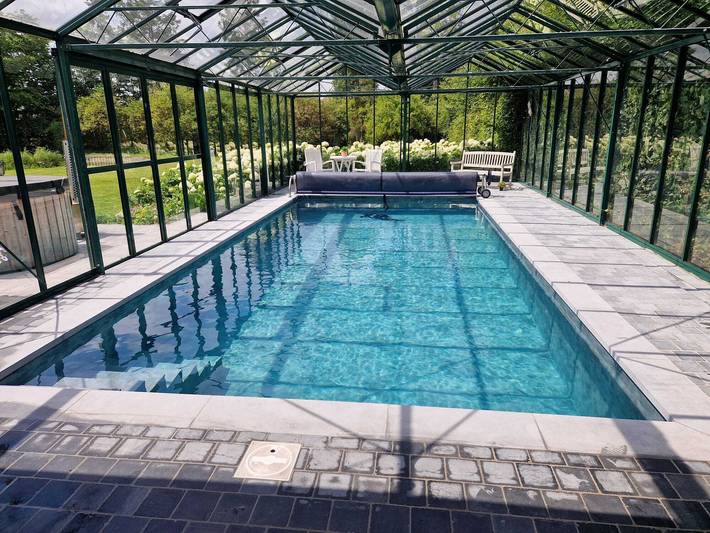 Location de vacances pour 10 personnes, avec piscine et jardin, adapté aux familles à Beernem