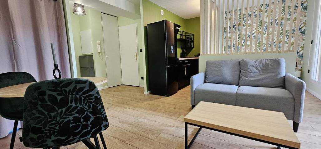 Gîte pour 2 personnes, avec Balcon et Terrasse à Beaumont-sur-Oise