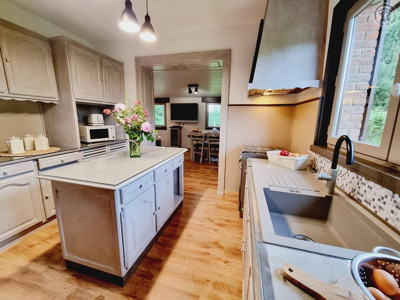 Gîte avec Wifi au calme verdoyant in Ors, Département Nord