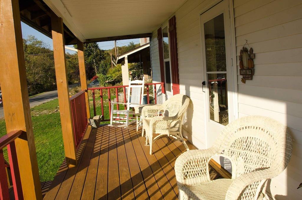 Vacation House for 10 Guests in West Virginia, USA