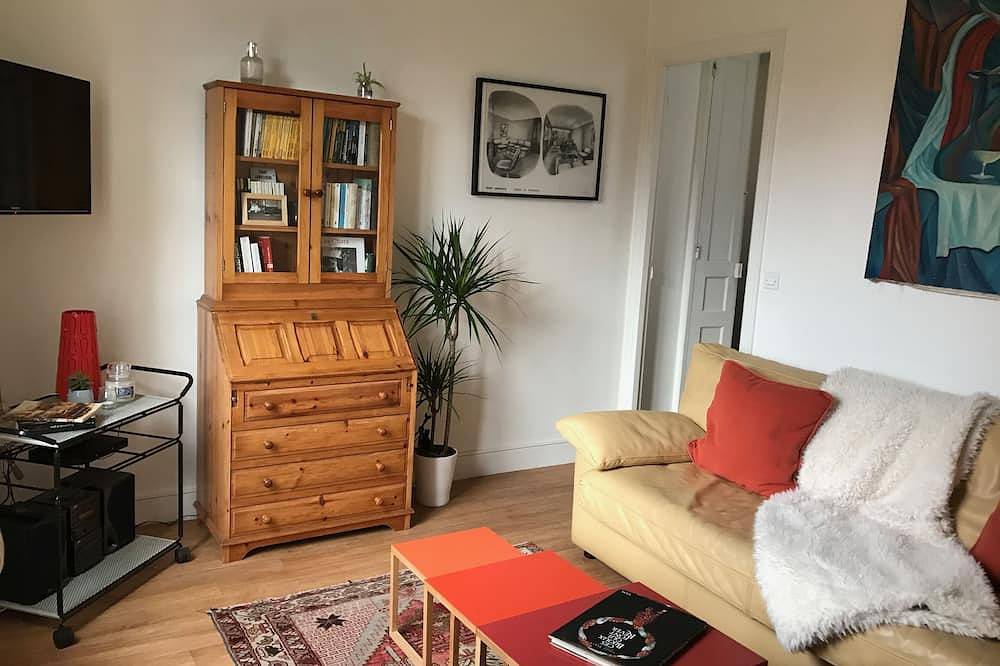 Marne encantadora casa frente al mar con jardín entre París y Disneyland in Bry-sur-Marne, Valle del Marne