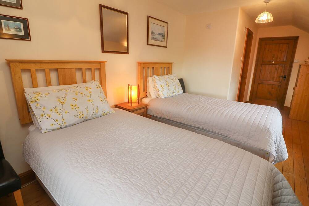 Poppy Cottage, family friendly in Horton-In-Ribblesdale in Horton in Ribblesdale, Yorkshire Dales National Park