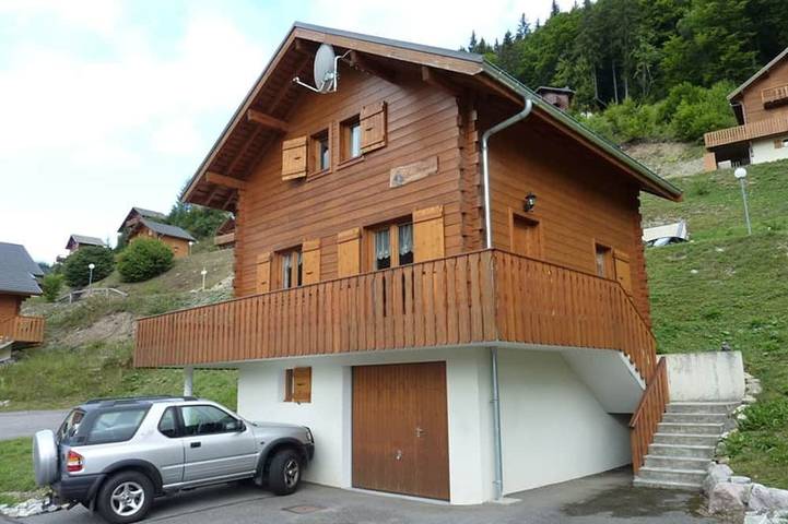 Chalet pour 8 personnes, avec balcon à Le Biot