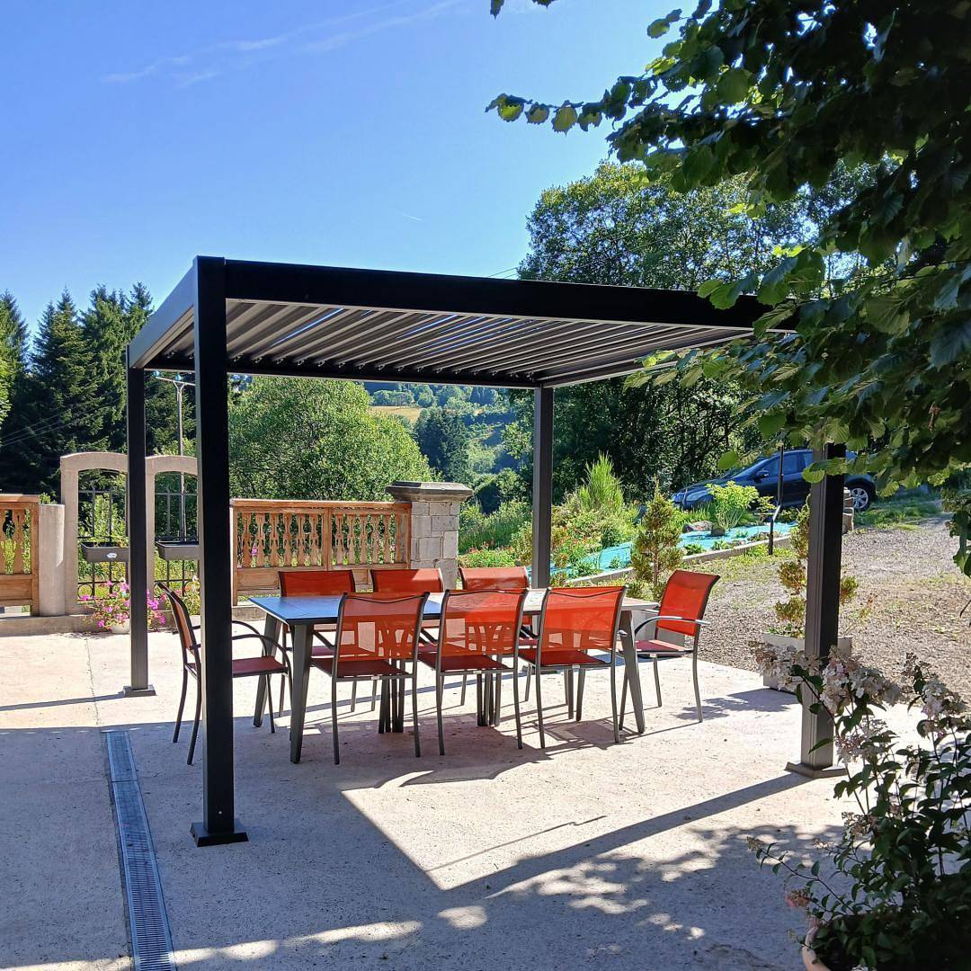 Le Buron de la Roche Vendeix in La Bourboule, Parque Natural Regional Volcans d'Auvergne