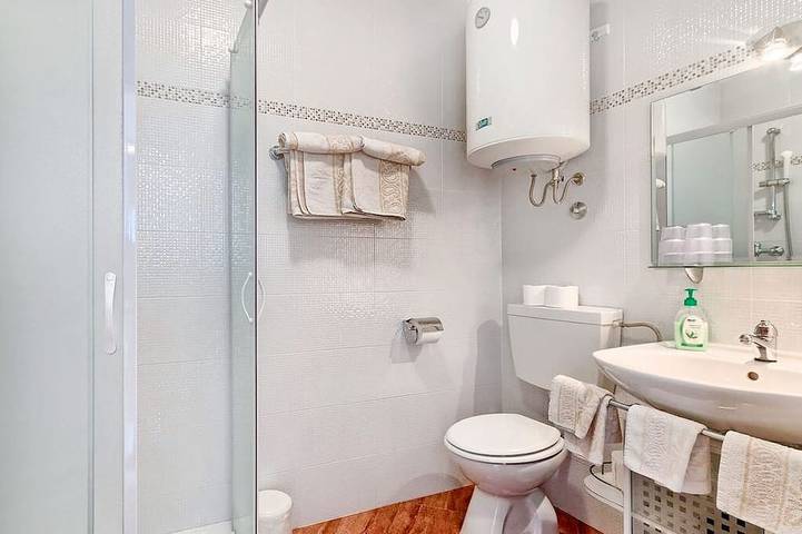 Apartamento entero, Villa Alpa, alojamiento en Punta-Umag, aire acondicionado, WiFi in Umag Riviera, Umag
