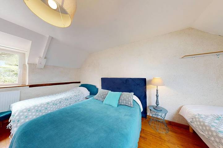 Gîte pour 28 personnes, avec Balcon et Jardin à Hambye - 4