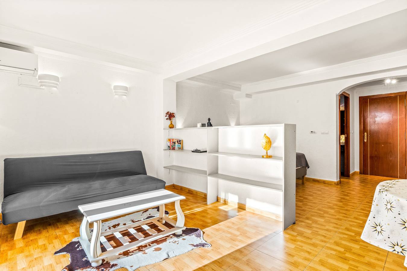 Apartamento En Un Hotel 'Unique Hotel Apartment 4-2' Con Balcón, Wi-Fi Y Aire Acondicionado in Torrevieja Centro, Torrevieja