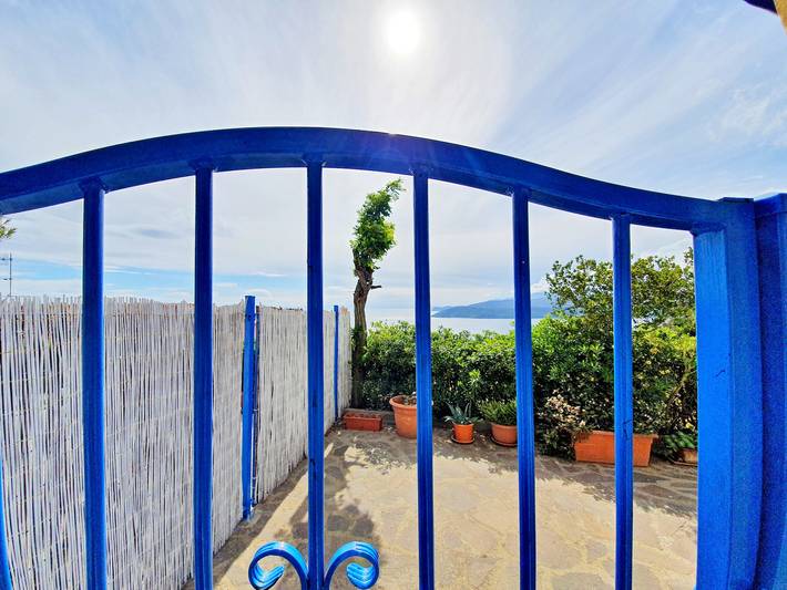 Entire apartment, Apartment "La Perla del Golfo" with Sea View & Terrace in Capoliveri, Arcipelago Toscano