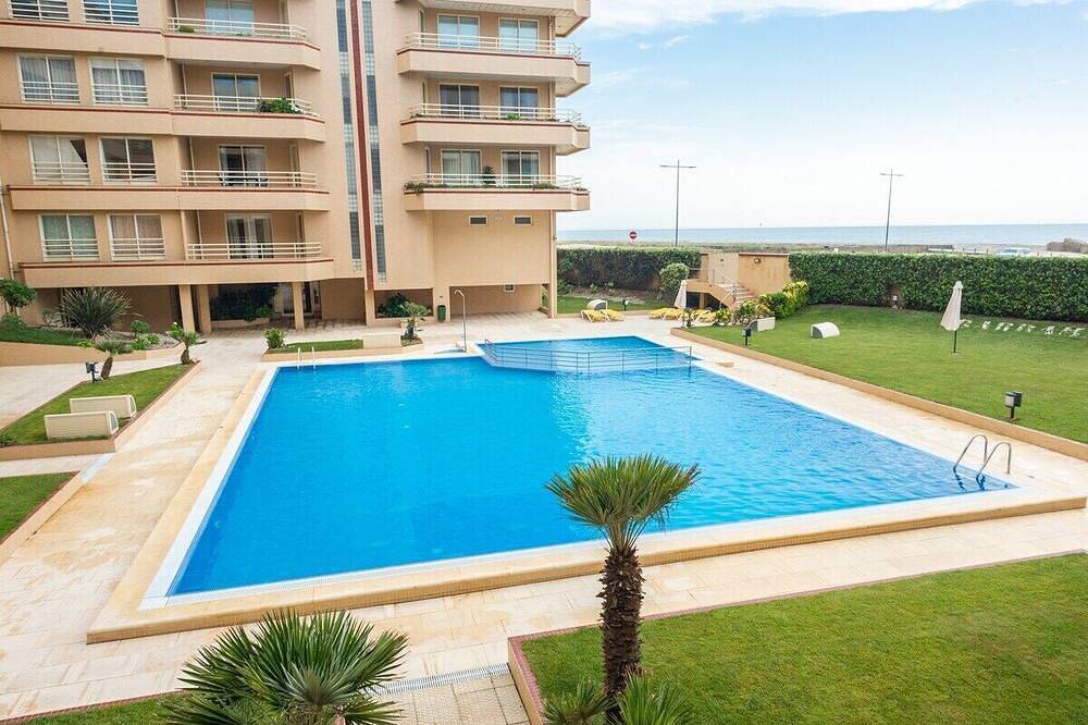 Apartamento inteiro, Oceanview First Line with 2 Pools 2 in Furadouro, Ovar