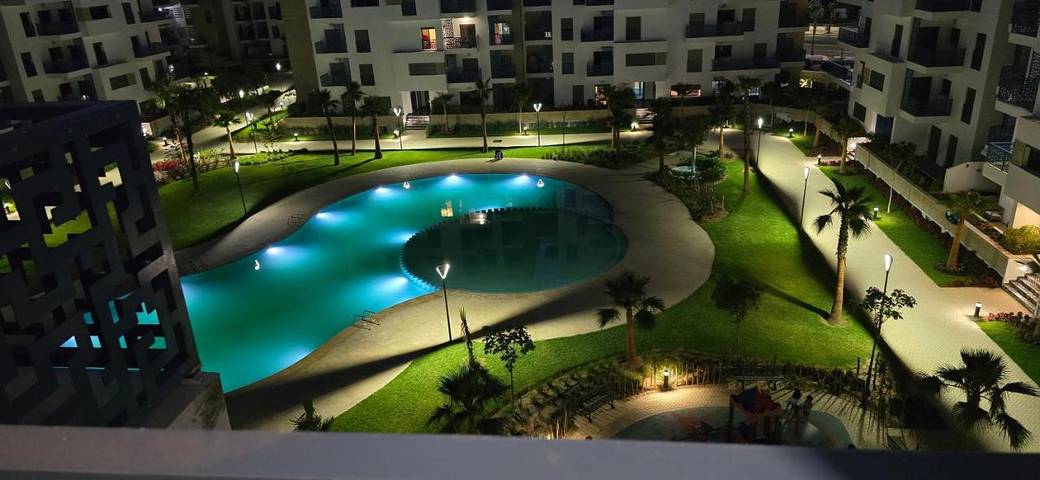 Gîte pour 7 personnes, avec jardin et piscine dans Martil