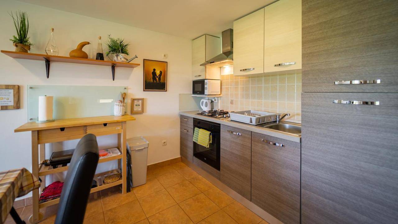 Ganze Wohnung, Specious Apartment Manitu in forest countryside in Fuzine, Primorje-Gorski Kotar