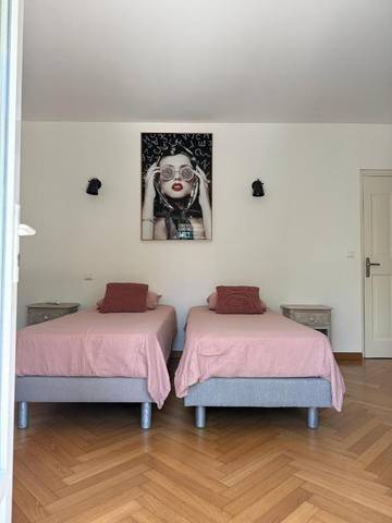 Chambre d’hôte pour 2 personnes, avec balcon et vue à Draguignan