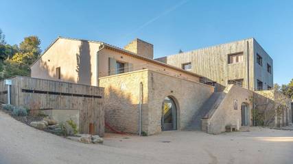 Maison d’hôte pour 3 personnes, avec terrasse et piscine ainsi que sauna et vue à Apt