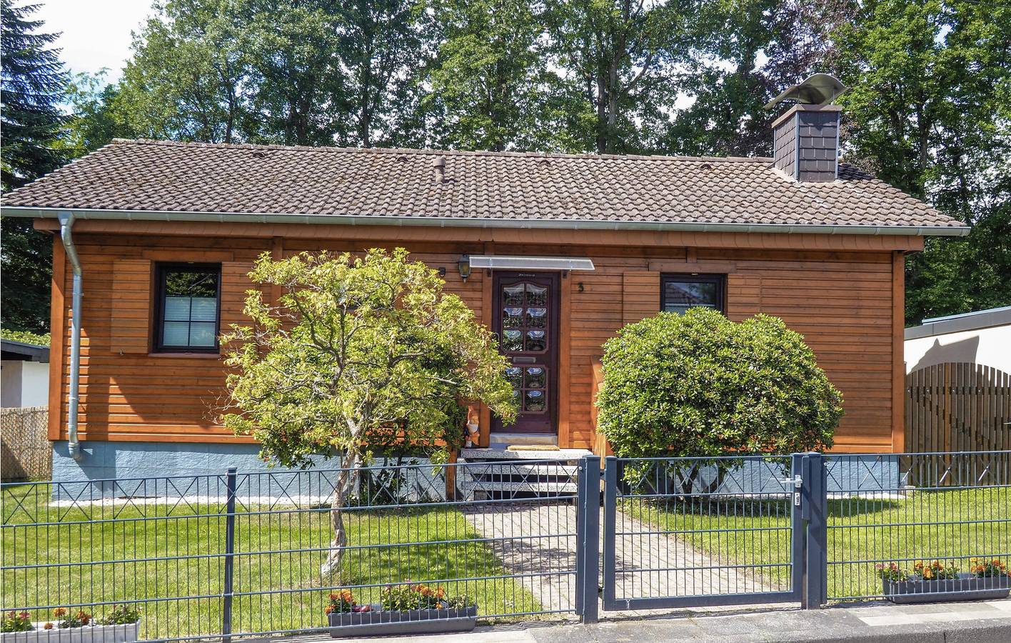 Stadtterrassenwohnung mit Parkplatz & Internet in Flammersfeld, Flammersfeld und Umgebung