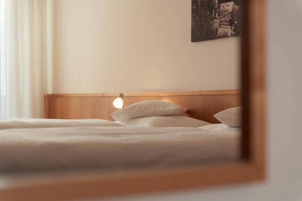 Ganze Wohnung, Apartment Maria – Komfortables Apartment im 2. Stock in ruhiger Lage von Schenna in St. Georgen (Schenna), Schenna