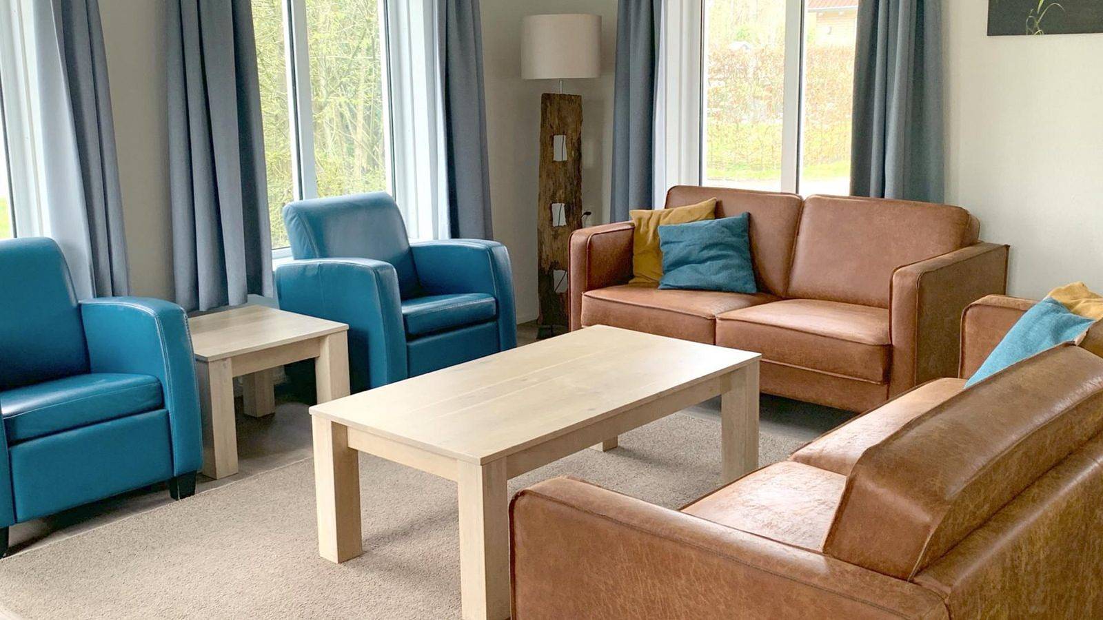 Komfortables 8-Personen-Ferienhaus am Wasser in Westerbork in Drenthe