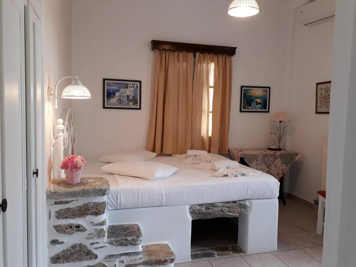 Evi's Studios in Amorgos