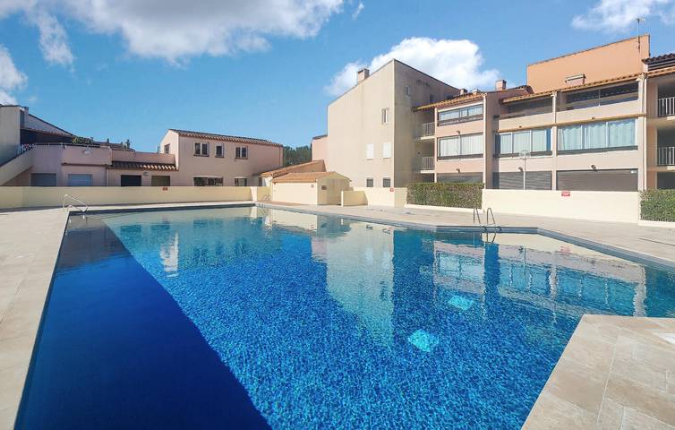 Appartement de vacances pour 3 personnes, avec terrasse et piscine au Cap d'Agde