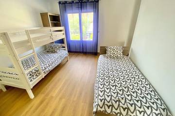 Maison De Vacances pour 12 Personnes dans Drancy, Seine-Saint-Denis, Photo 4