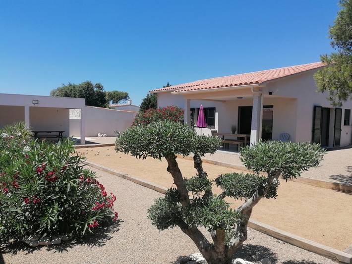 Gîte pour 6 personnes, avec Terrasse ainsi que Jardin et Vue à Bonifacio