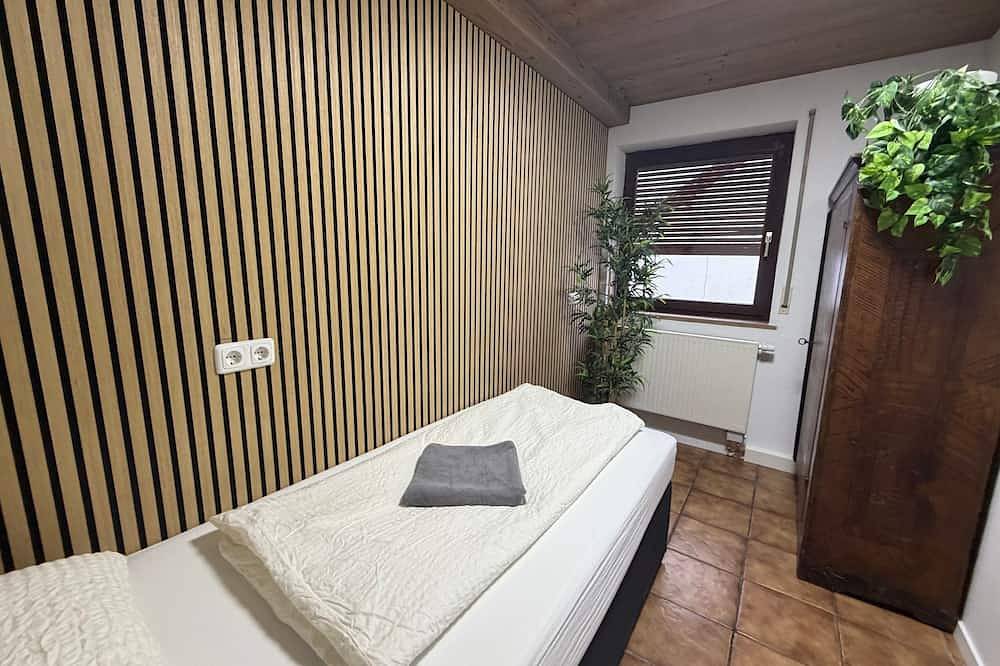 Ganze Wohnung, Ferienwohnung/App. für 10 Gäste mit 85m² in Penzberg in Penzberg, Pfaffenwinkel