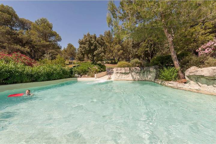 Gîte pour 4 personnes, avec piscine et balcon ainsi que bassin pour enfant et jardin, adapté aux familles dans Golf de Pont Royal - 3
