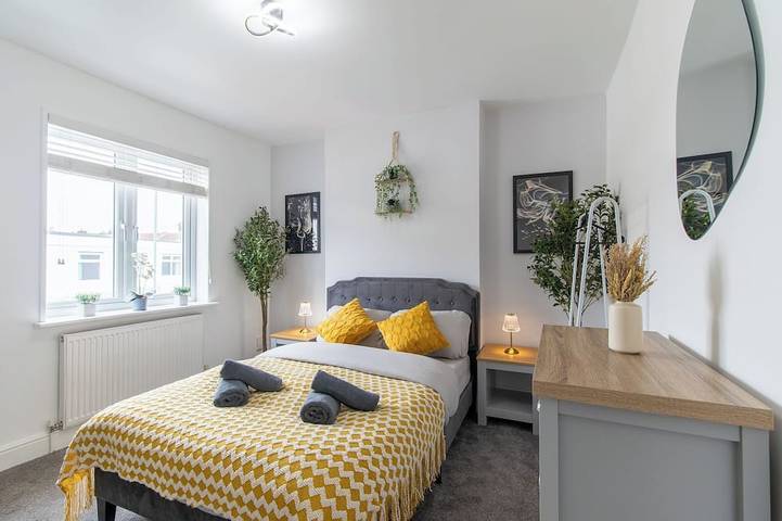Open Mind Property - Luxury 3 Beds & Free Parking in Portsmouth, Südostengland