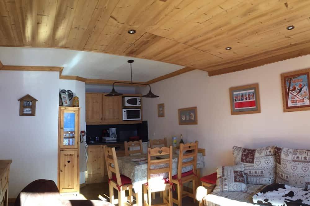 Entire apartment, Les Coches: Apartment/ flat - Les Coches in La Plagne, Bellentre