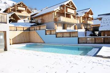 Gîte pour 4 personnes, avec piscine à Saint-Jean-d'Arves