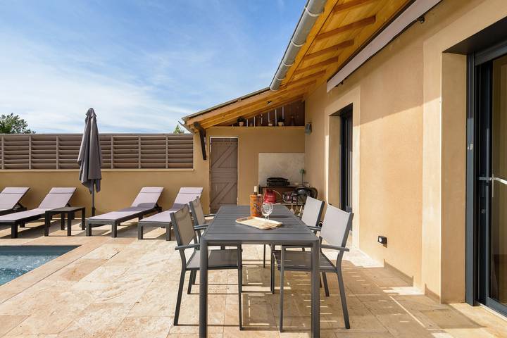 Cottage 'Gîte La Bergerie' avec piscine privée, Wi-Fi et climatisation in Saint-Geniès, Périgord Noir