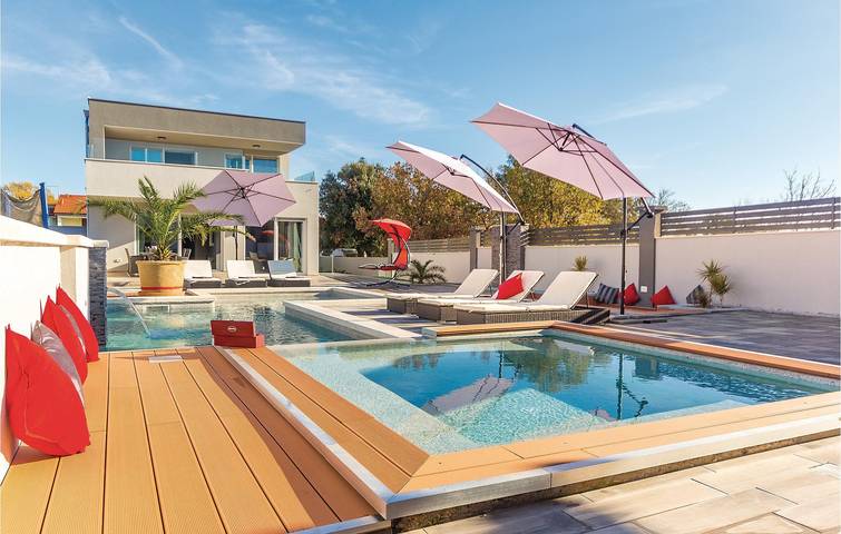 Ferienhaus für 10 Personen, mit Terrasse - 1