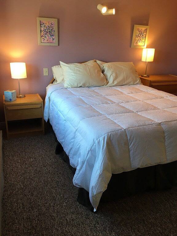 Ganze Wohnung, Jay Peak Ski-in Ski-out “well stocked” condo at Slopeside in Jay Peak